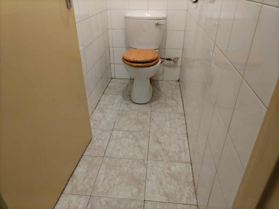 2 Bedroom Property for Sale in Rustenburg Central North West